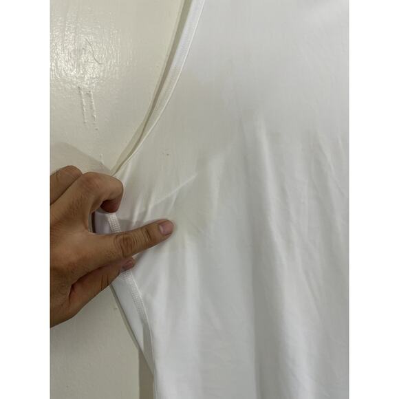 Beyond Yoga Razor Tank Top L Workout Hike Ballet Gym Pilates Athletic Athleisure - Picture 2 of 13